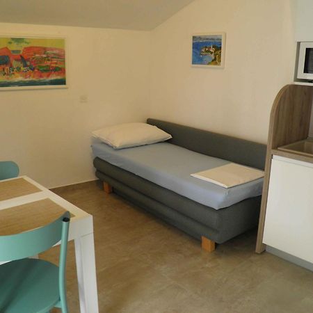 Apartments Marcic 波尔 外观 照片