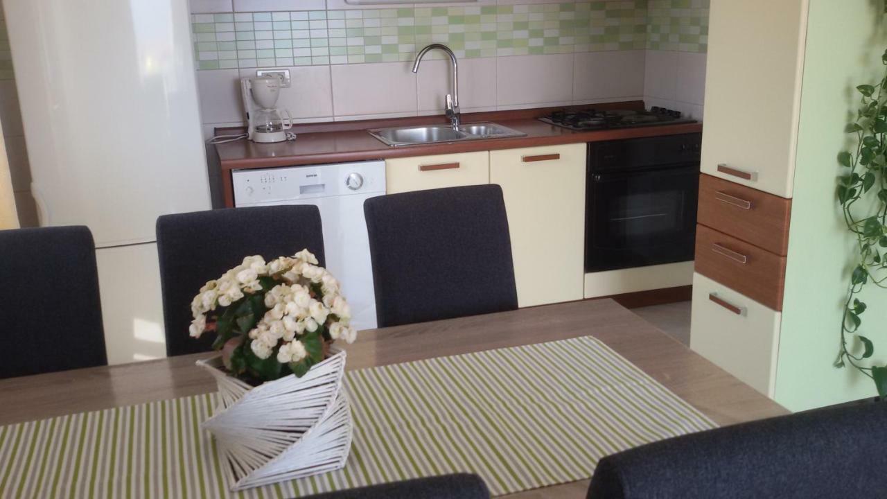 Apartments Marcic 波尔 外观 照片