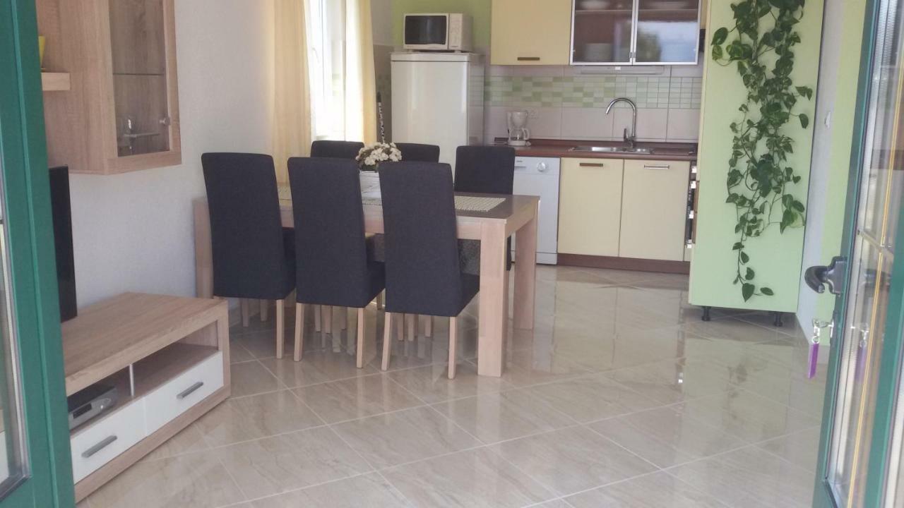 Apartments Marcic 波尔 外观 照片
