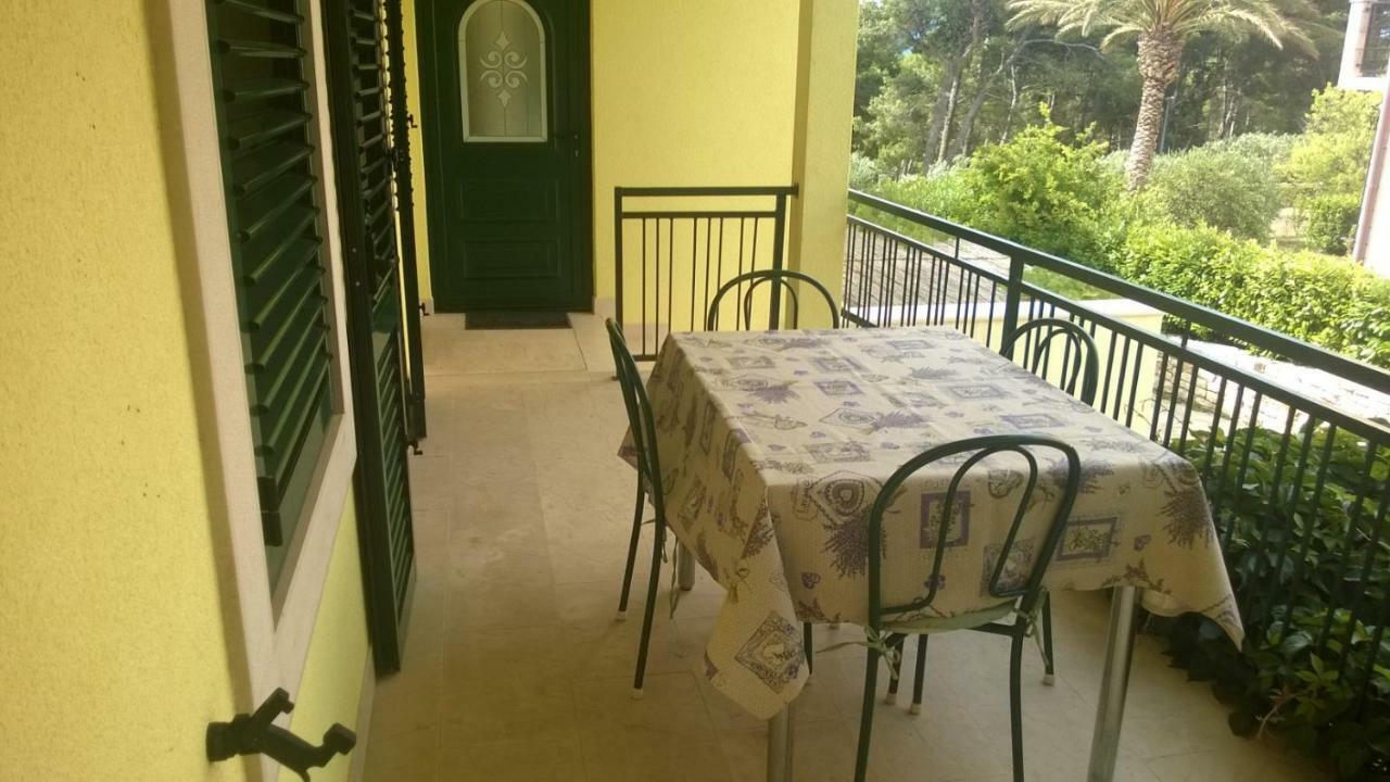 Apartments Marcic 波尔 外观 照片